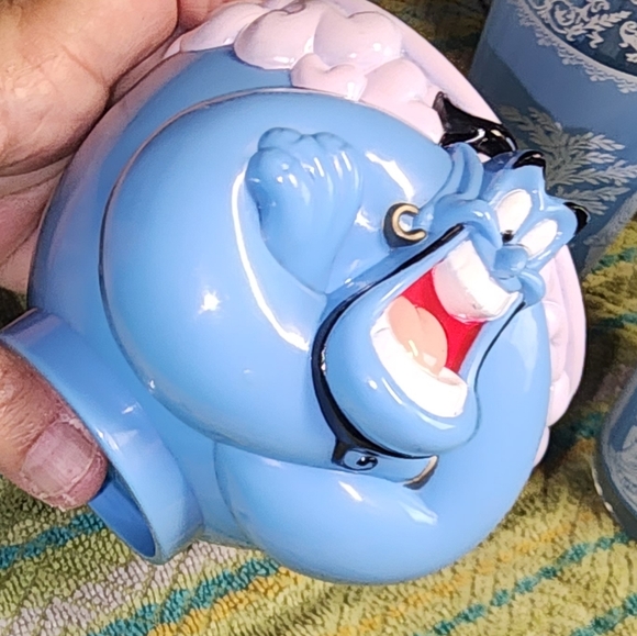 VINTAGE DISNEY EUC ALLADIN GENIE PLASTIC DRINKWEAR CUP - Picture 6 of 9